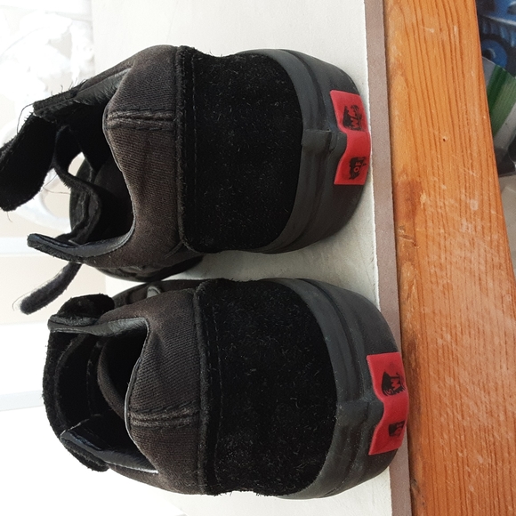 Vans Black Suede & Canvas Velcro Shoes. - Picture 5 of 5